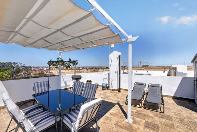 2 quarto Penthouse para venda em Parque de las Naciones, Torrevieja com piscina - 144 000 € (Ref: 9973871)