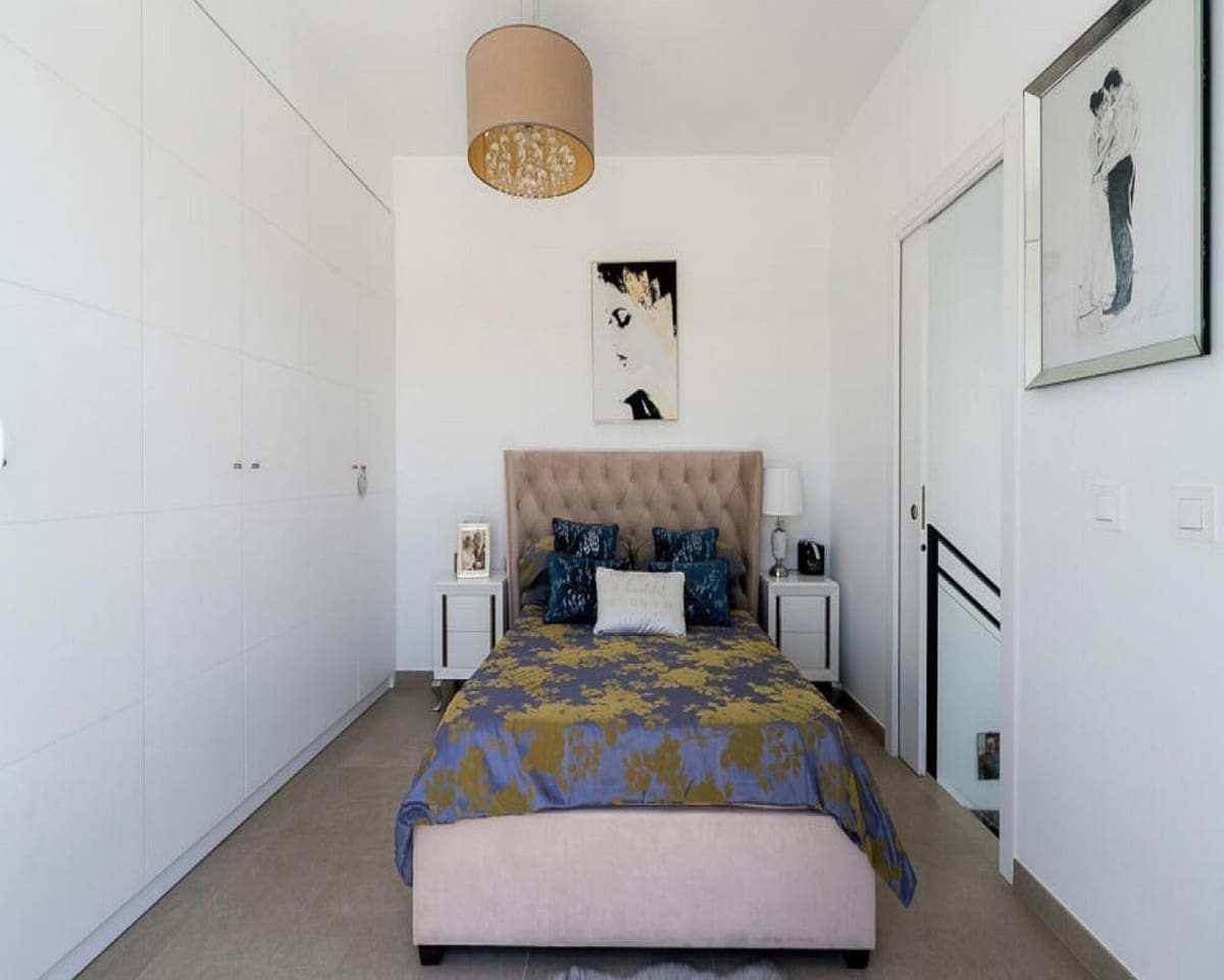 4 slaapkamer Villa te koop in San Pedro del Pinatar met zwembad garage - € 449.000 (Ref: 9976734)