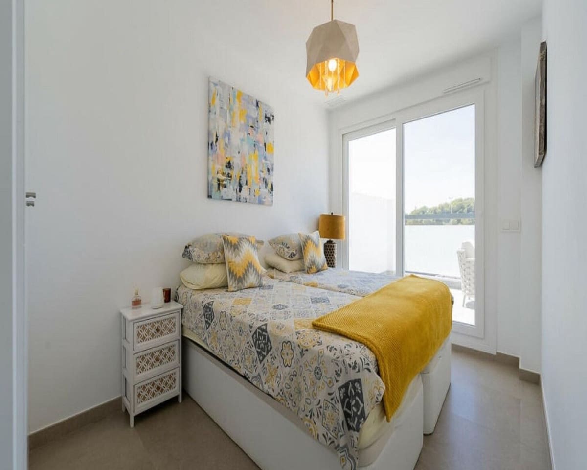4 slaapkamer Villa te koop in San Pedro del Pinatar met zwembad garage - € 449.000 (Ref: 9976734)