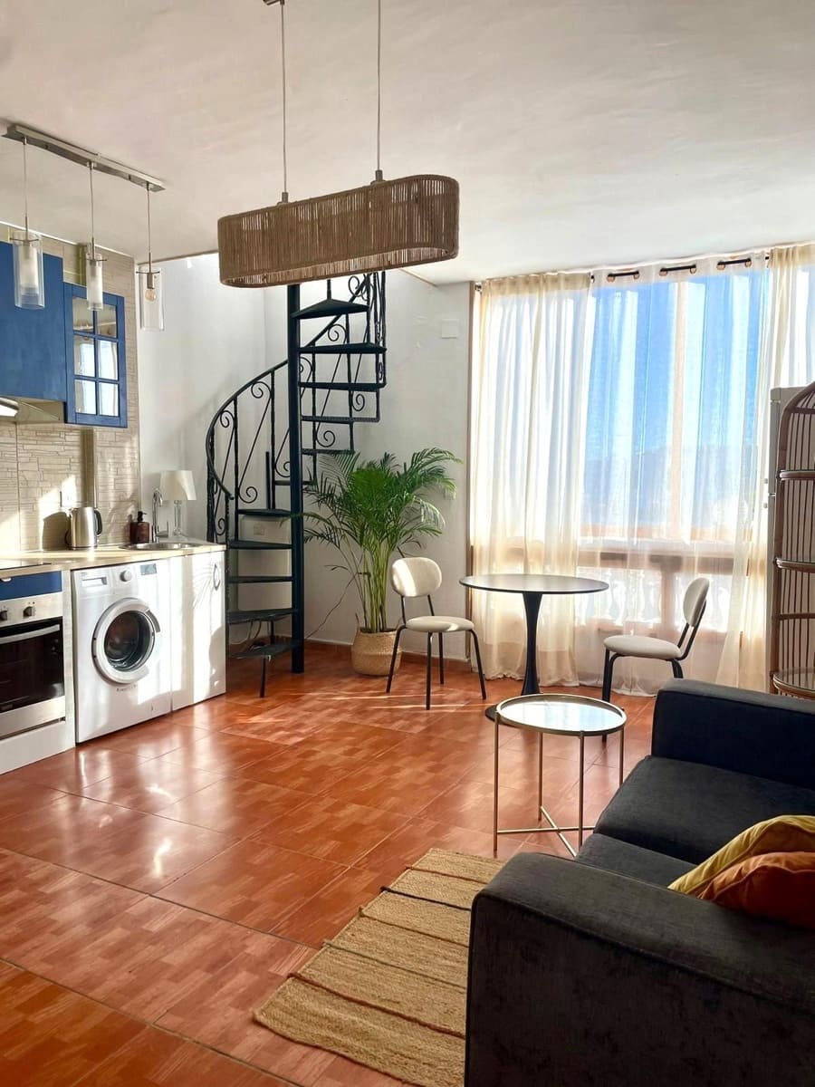 2 bedroom Penthouse for sale in Orihuela Costa with pool - € 132,000 (Ref: 9976739)