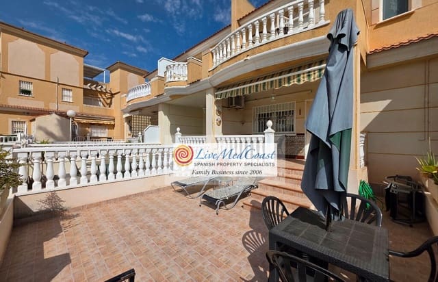 Casa de 3 habitaciones en Centro, Los Alcázares en venta con piscina - 269.000 € (Ref: 9976741)