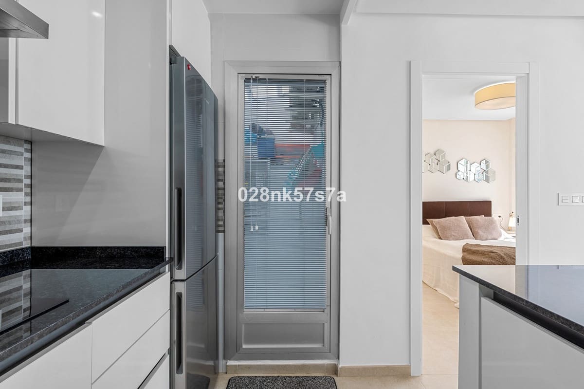 3 soverom Hus til salgs i Playa Flamenca med svømmebasseng garasje - € 329 000 (Ref: 9978120)