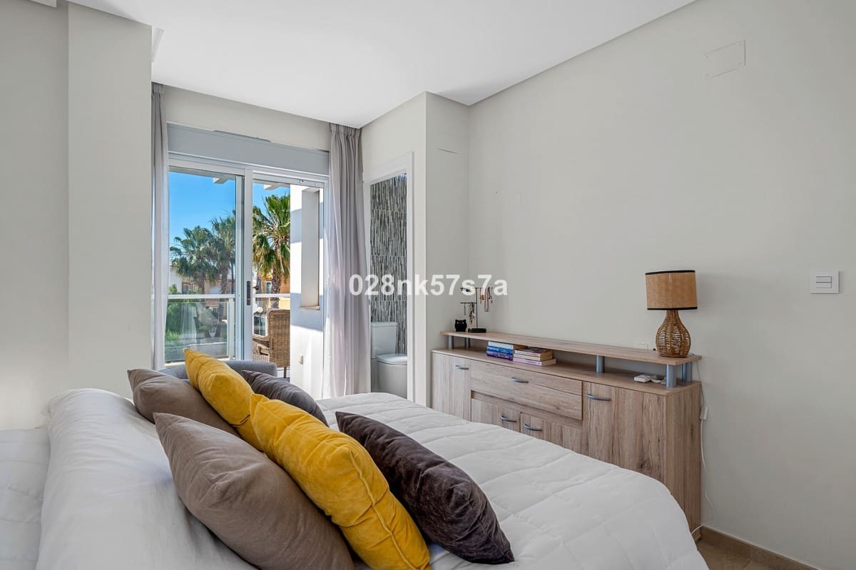 3 soverom Hus til salgs i Playa Flamenca med svømmebasseng garasje - € 329 000 (Ref: 9978120)