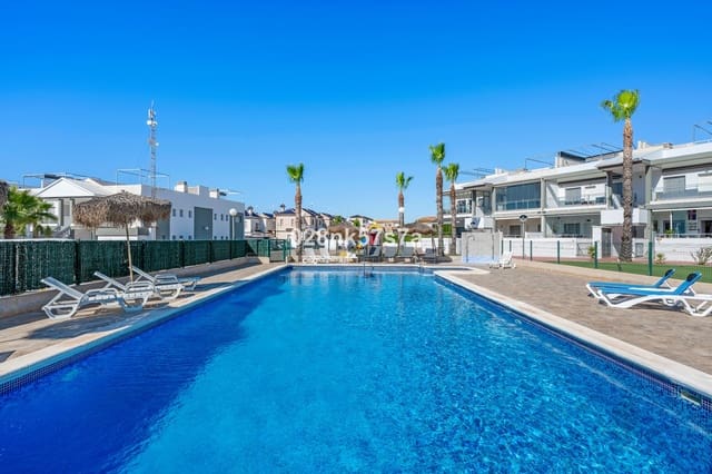 3 soverom Hus til salgs i Playa Flamenca, Orihuela med svømmebasseng garasje - € 329 000 (Ref: 9978120)