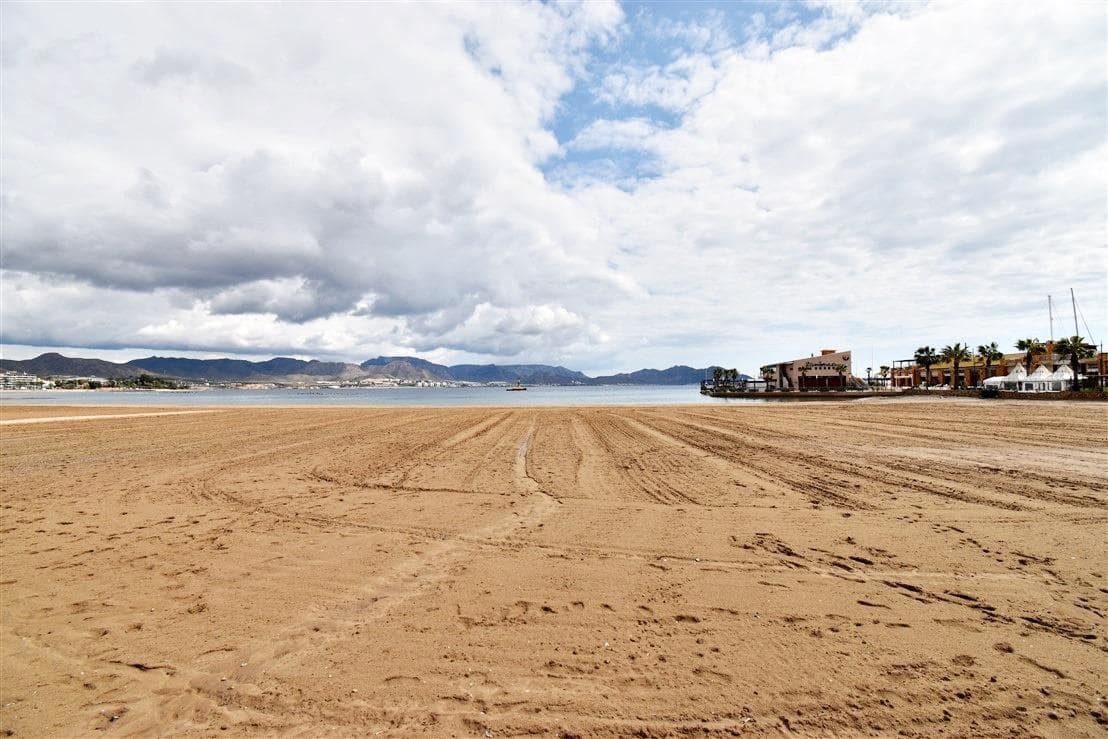 2 soveværelse Lejlighed til salg i Puerto de Mazarron - € 179.900 (Ref: 9984462)