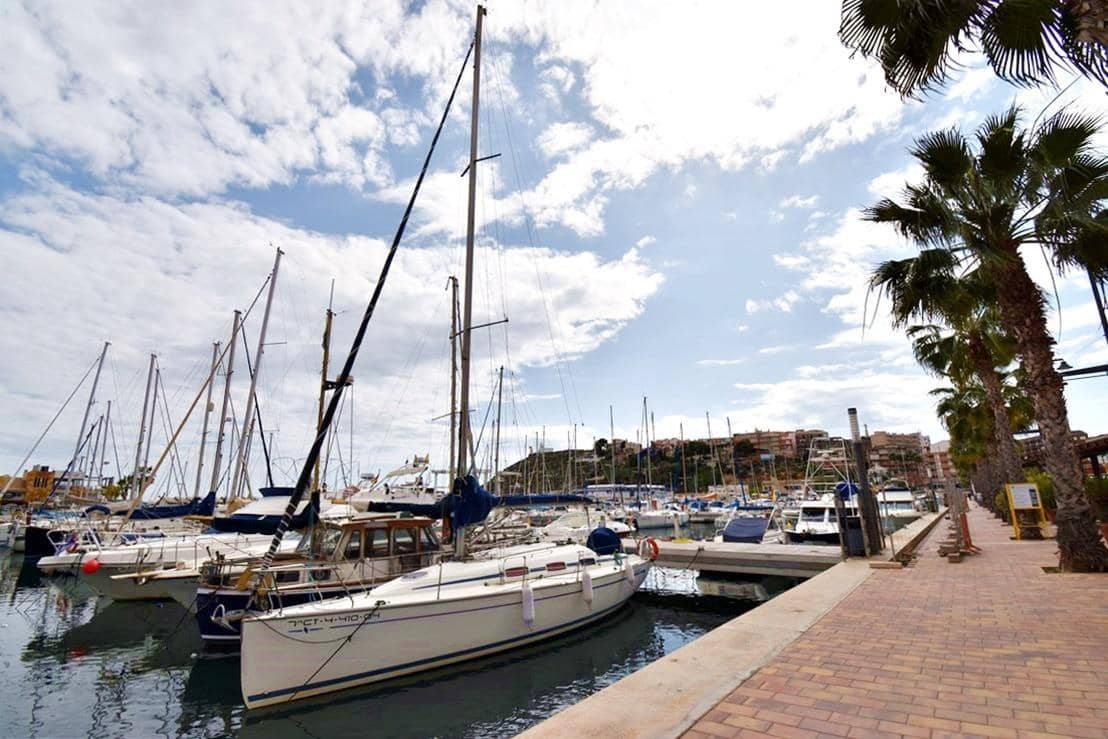 2 soveværelse Lejlighed til salg i Puerto de Mazarron - € 179.900 (Ref: 9984462)