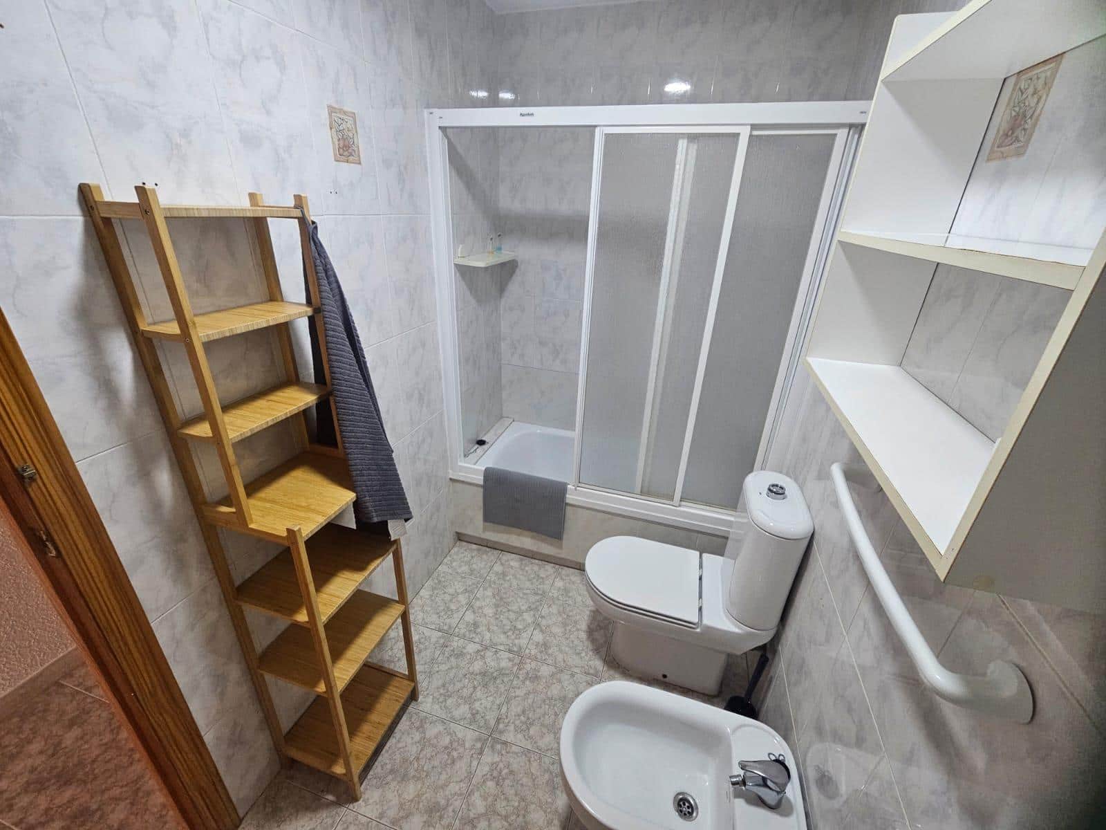 2 soverom Leilighet til salgs i Playa Flamenca med svømmebasseng - € 185 000 (Ref: 9986299)