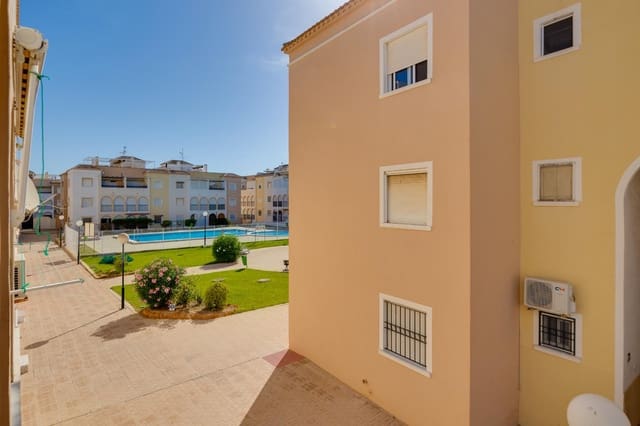 2 soveværelse Lejlighed til salg i Playa de los Náufragos, Torrevieja med swimmingpool - € 149.900 (Ref: 9986302)