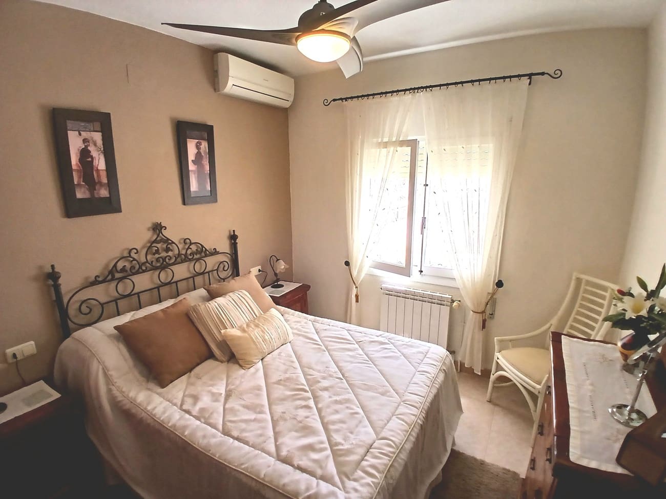 3 soveværelse Villa til salg i Villamartin med swimmingpool garage - € 364.950 (Ref: 9990154)