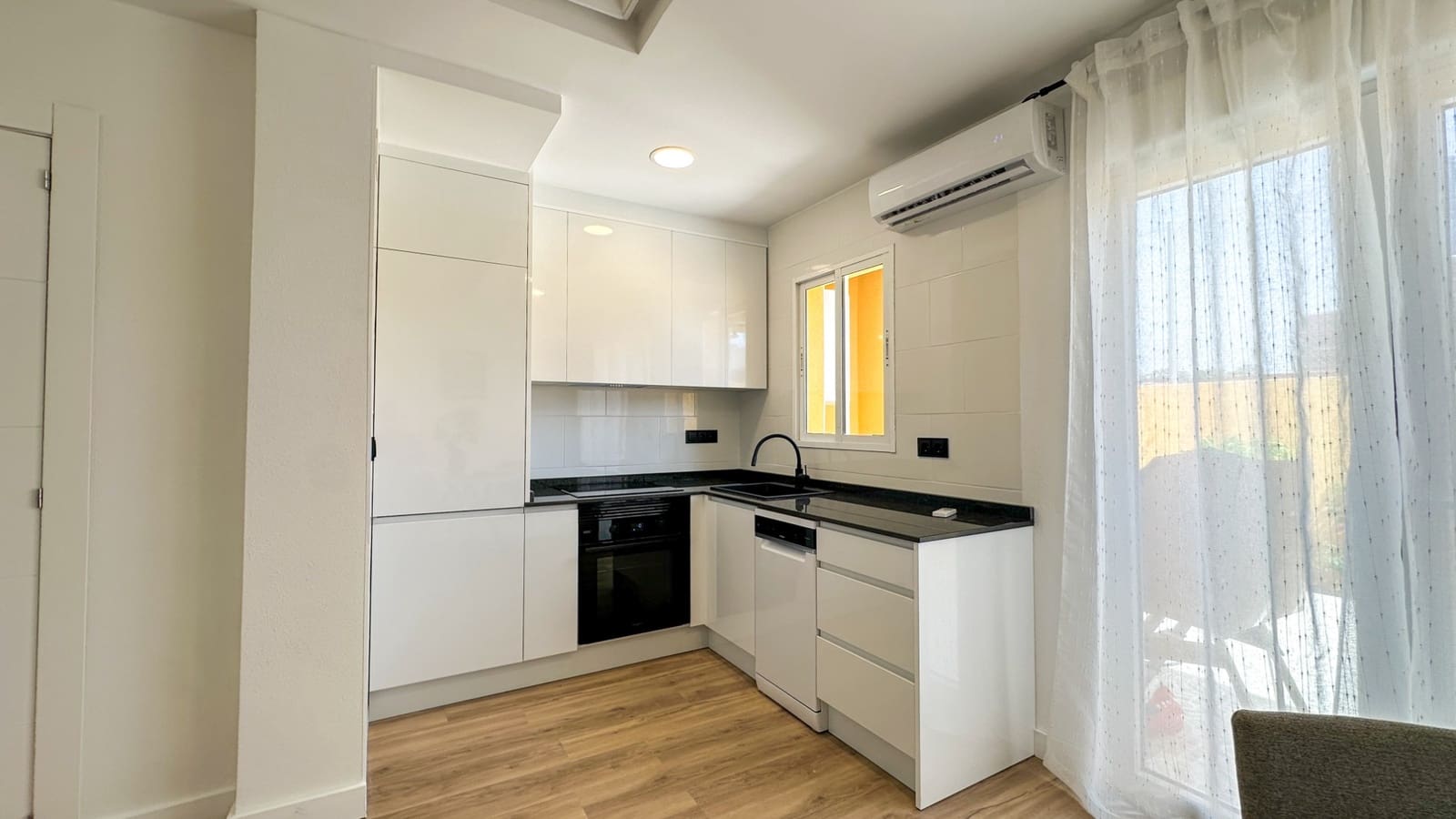2 slaapkamer Huis te koop in Cabo Roig met zwembad garage - € 255.000 (Ref: 9999315)