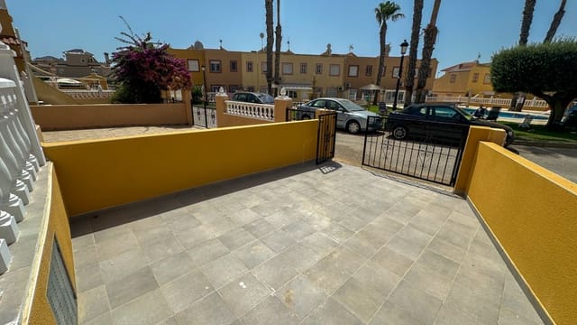 2 slaapkamer Huis te koop in Cabo Roig, Orihuela met zwembad garage - € 255.000 (Ref: 9999315)