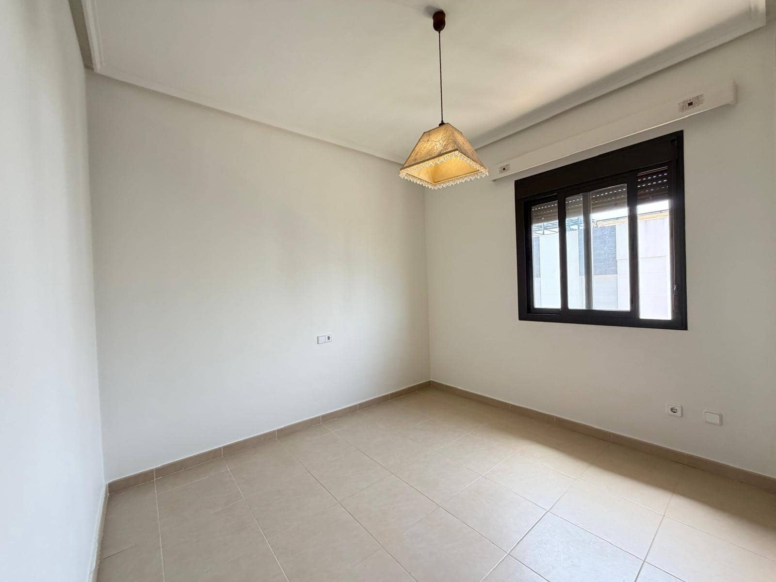 2 soveværelse Byhus til salg i Ciudad Quesada med swimmingpool garage - € 189.000 (Ref: 9999317)
