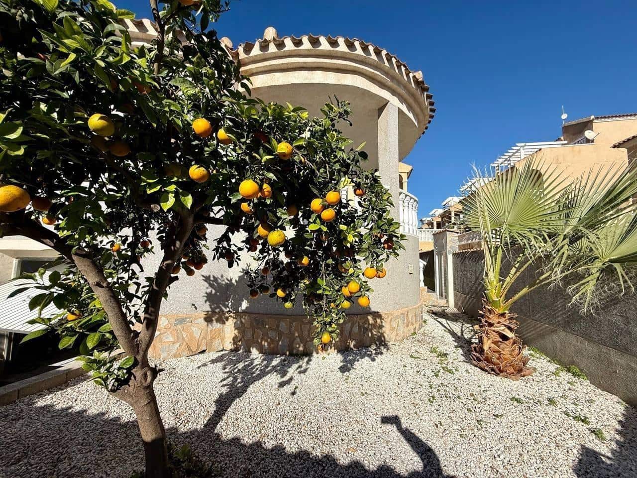 4 soverom Villa til salgs i Playa Flamenca med svømmebasseng garasje - € 359 000 (Ref: 9999324)