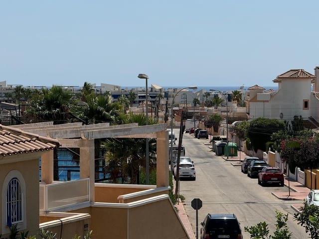 4 soverom Villa til salgs i Playa Flamenca, Orihuela med svømmebasseng garasje - € 359 000 (Ref: 9999324)