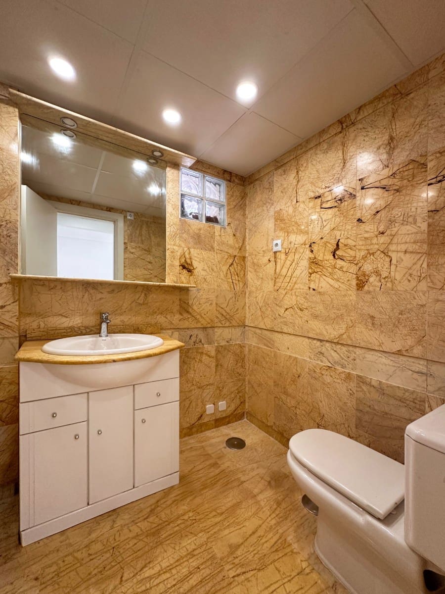 Apartamento de 2 habitaciones en Cabo Roig en venta con piscina - 280.000 € (Ref: 9999326)