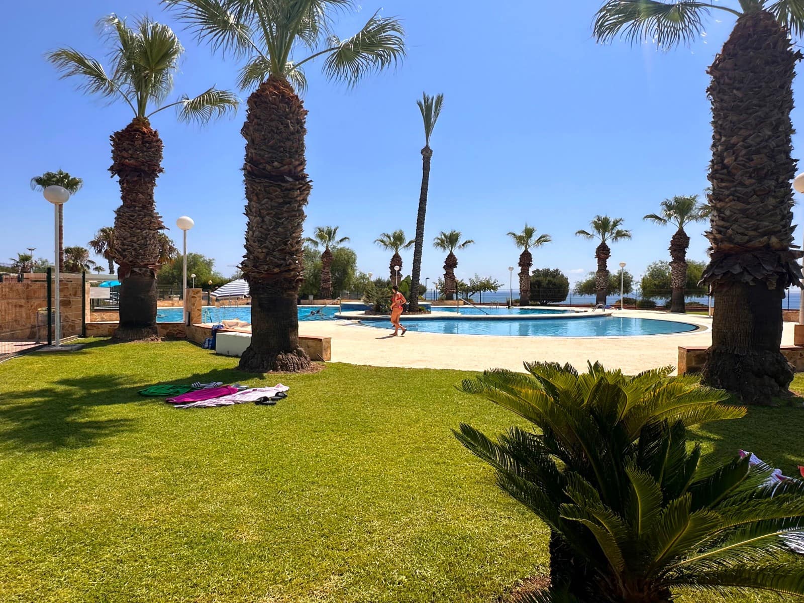 Apartamento de 2 habitaciones en Cabo Roig en venta con piscina - 280.000 € (Ref: 9999326)