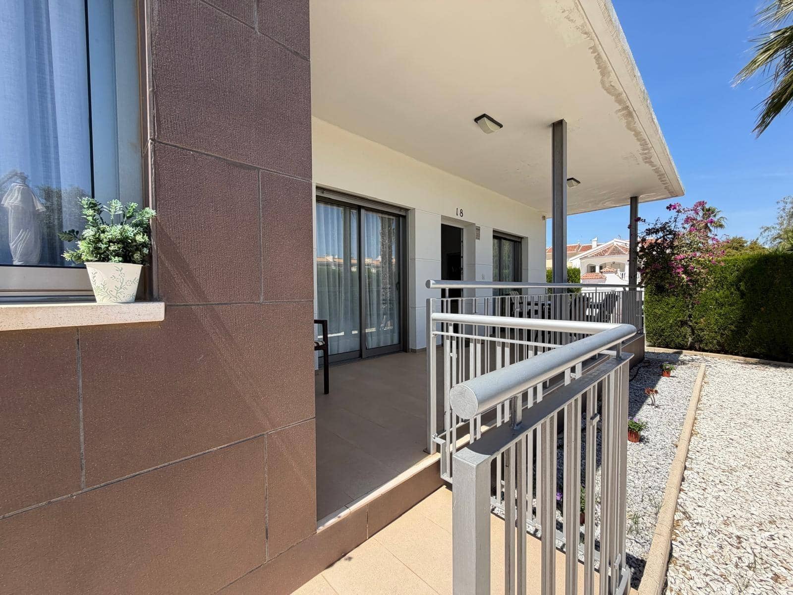 Chalet de 4 habitaciones en Doña Pepa en venta con piscina garaje - 420.000 € (Ref: 9999329)