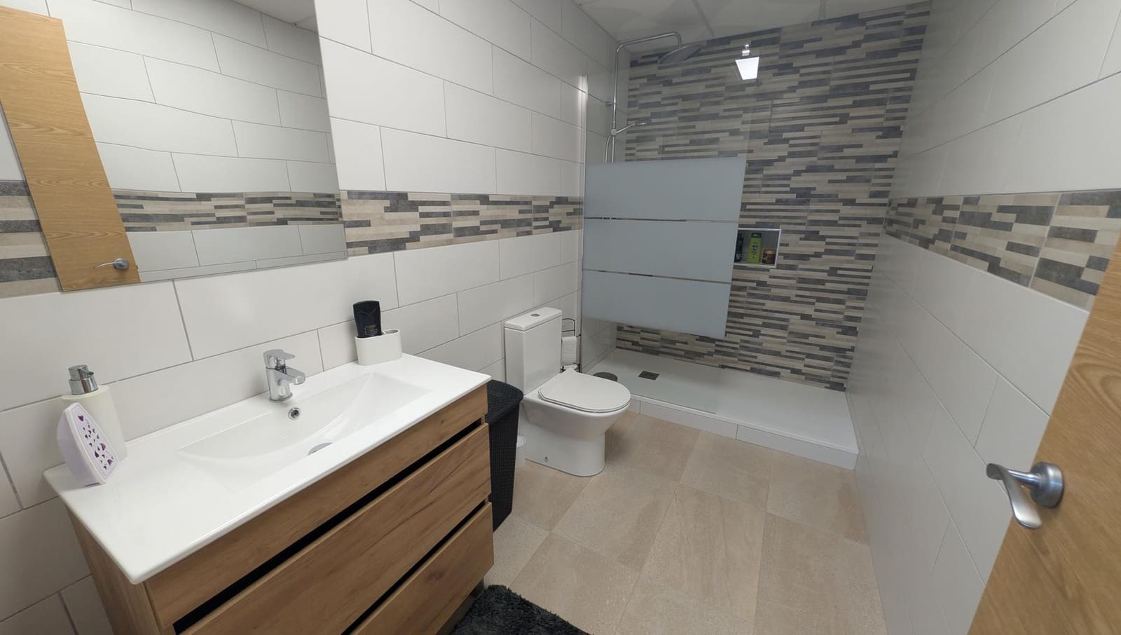 5 Zimmer Villa zu verkaufen in Algorfa mit Pool Garage - 269.990 € (Ref: 9999330)