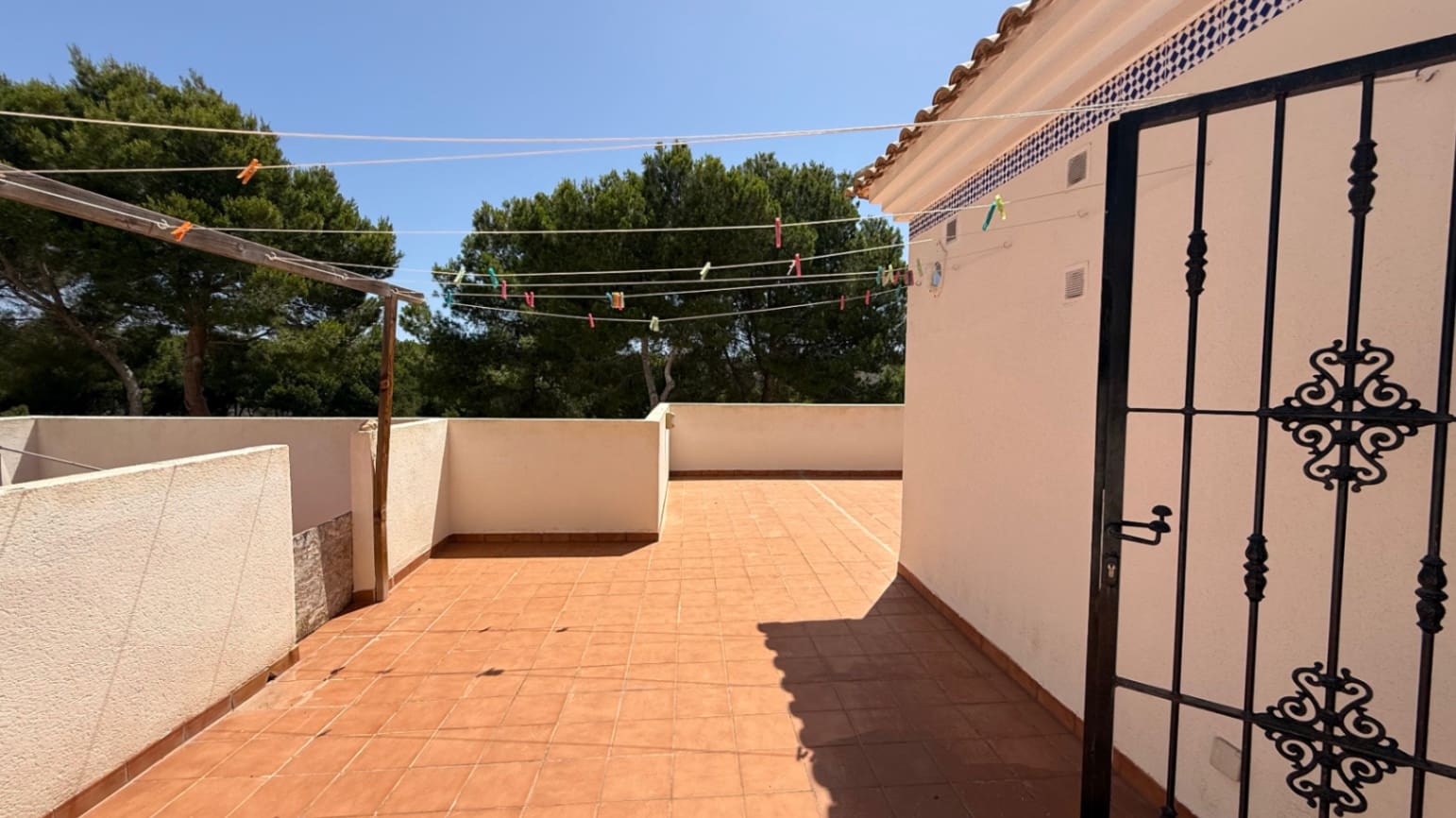 4 bedroom Villa for sale in Villamartin with pool garage - € 645,000 (Ref: 9999504)