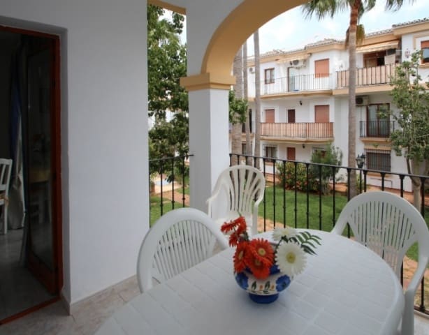 1 sypialnia Apartament do wynajęcia w Denia z basenem garażem - 900 € (Ref: 10051964)
