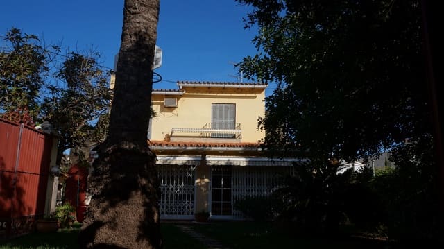 6 slaapkamer Villa te koop in Les Bassetes - El Marjal, Dénia met garage - € 585.000 (Ref: 8598489)