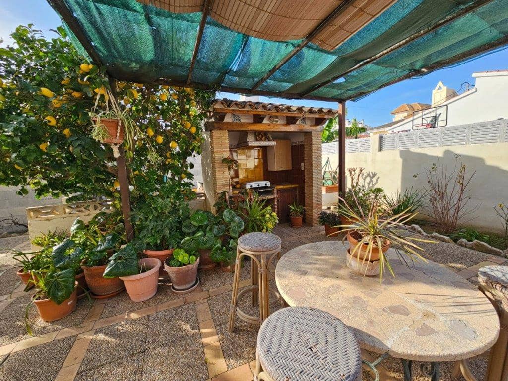 Chalet de 5 habitaciones en Dénia en venta con piscina garaje - 490.000 € (Ref: 8598493)