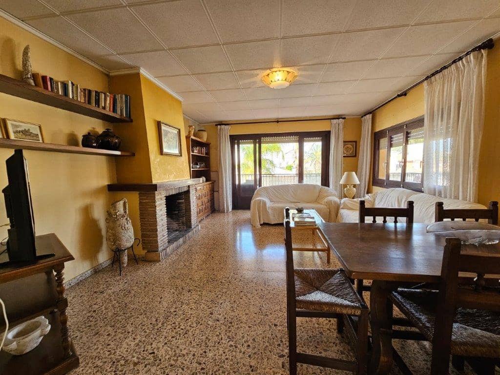 Chalet de 5 habitaciones en Dénia en venta con piscina garaje - 490.000 € (Ref: 8598493)