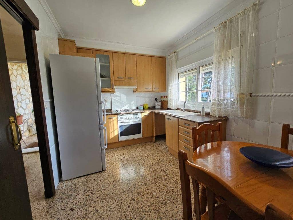 Chalet de 5 habitaciones en Dénia en venta con piscina garaje - 490.000 € (Ref: 8598493)