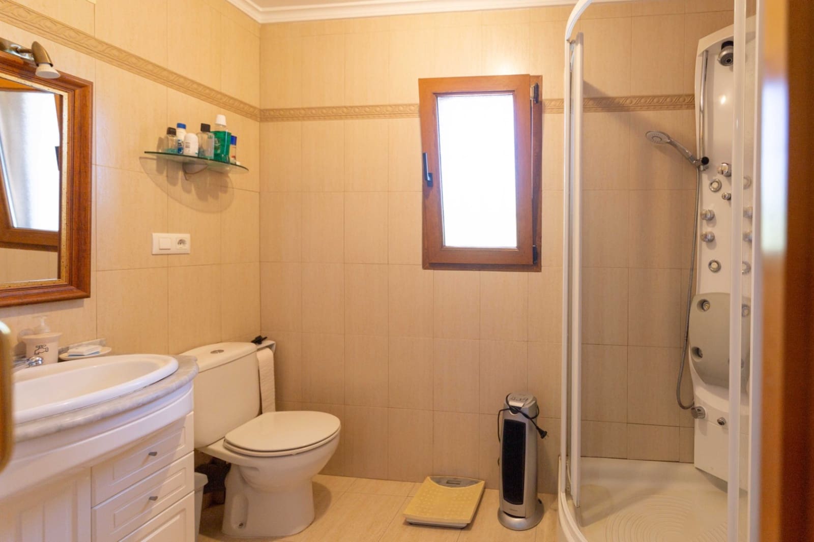 Chalet de 7 habitaciones en Dénia en venta con garaje - 560.000 € (Ref: 8598516)