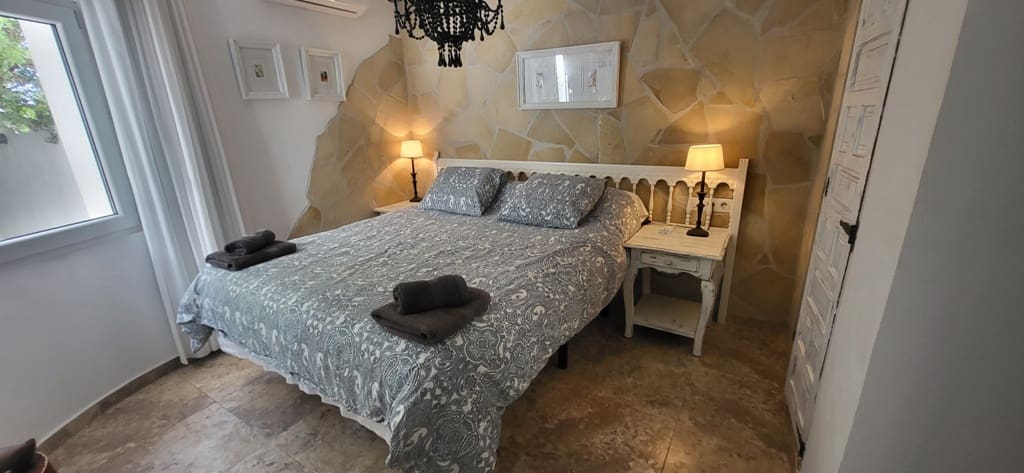 Chalet de 3 habitaciones en Dénia en venta con piscina garaje - 628.000 € (Ref: 8653844)