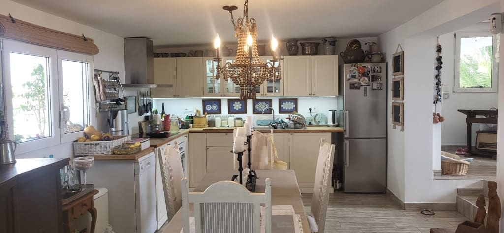 Chalet de 3 habitaciones en Dénia en venta con piscina garaje - 628.000 € (Ref: 8653844)