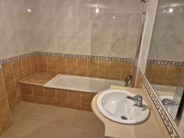 2 soverom Leilighet til leie i La Xara, Dénia - € 800 (Ref: 9750972)