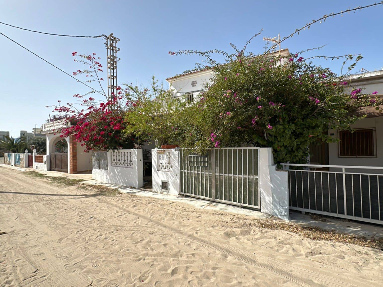 5 sovrum Radhus till salu i Denia med garage - 349 000 € (Ref: 9757552)