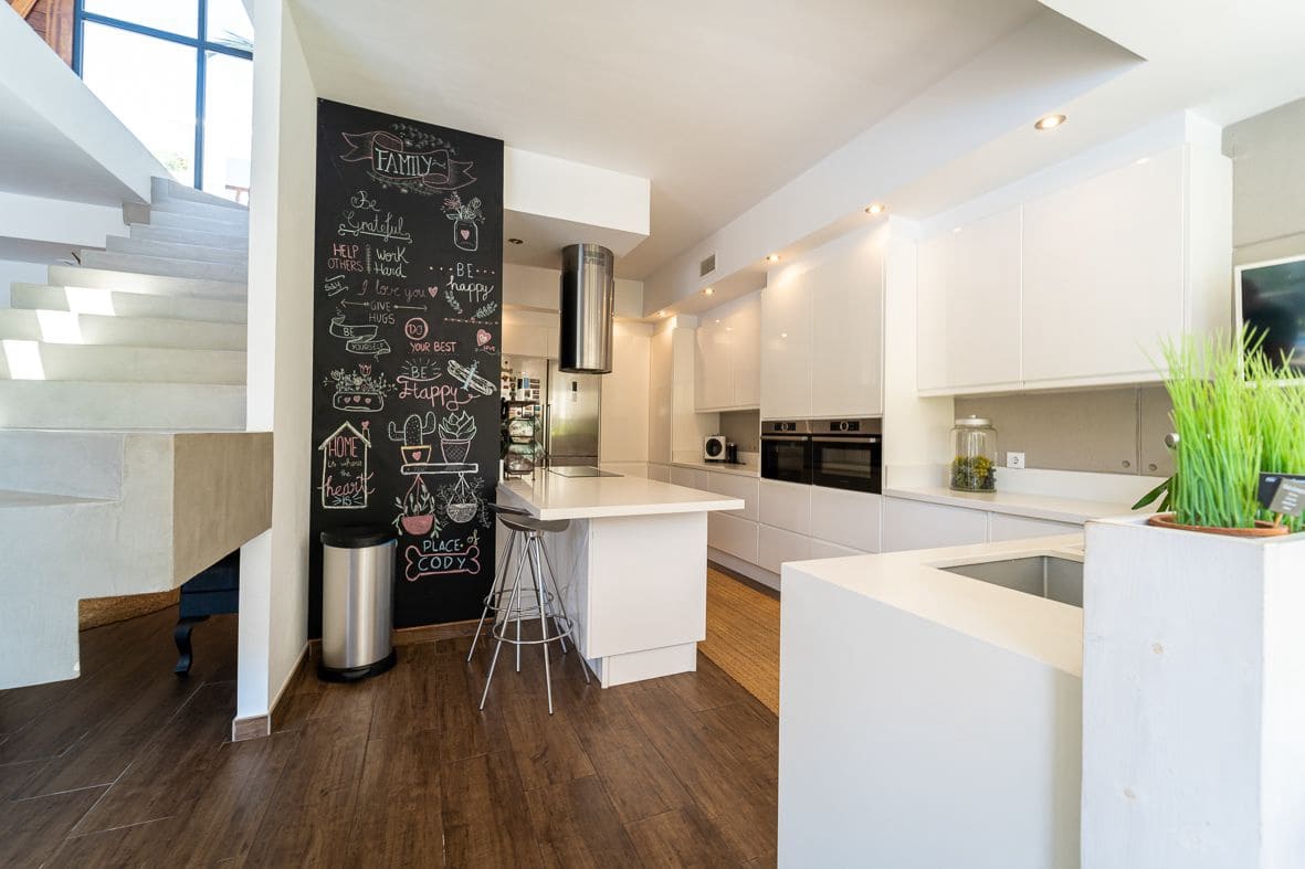 Chalet de 4 habitaciones en Dénia en venta con piscina garaje - 1.370.000 € (Ref: 9757559)