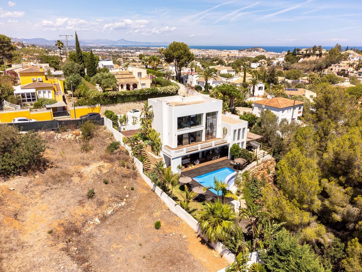 Chalet de 4 habitaciones en Dénia en venta con piscina garaje - 1.370.000 € (Ref: 9757559)