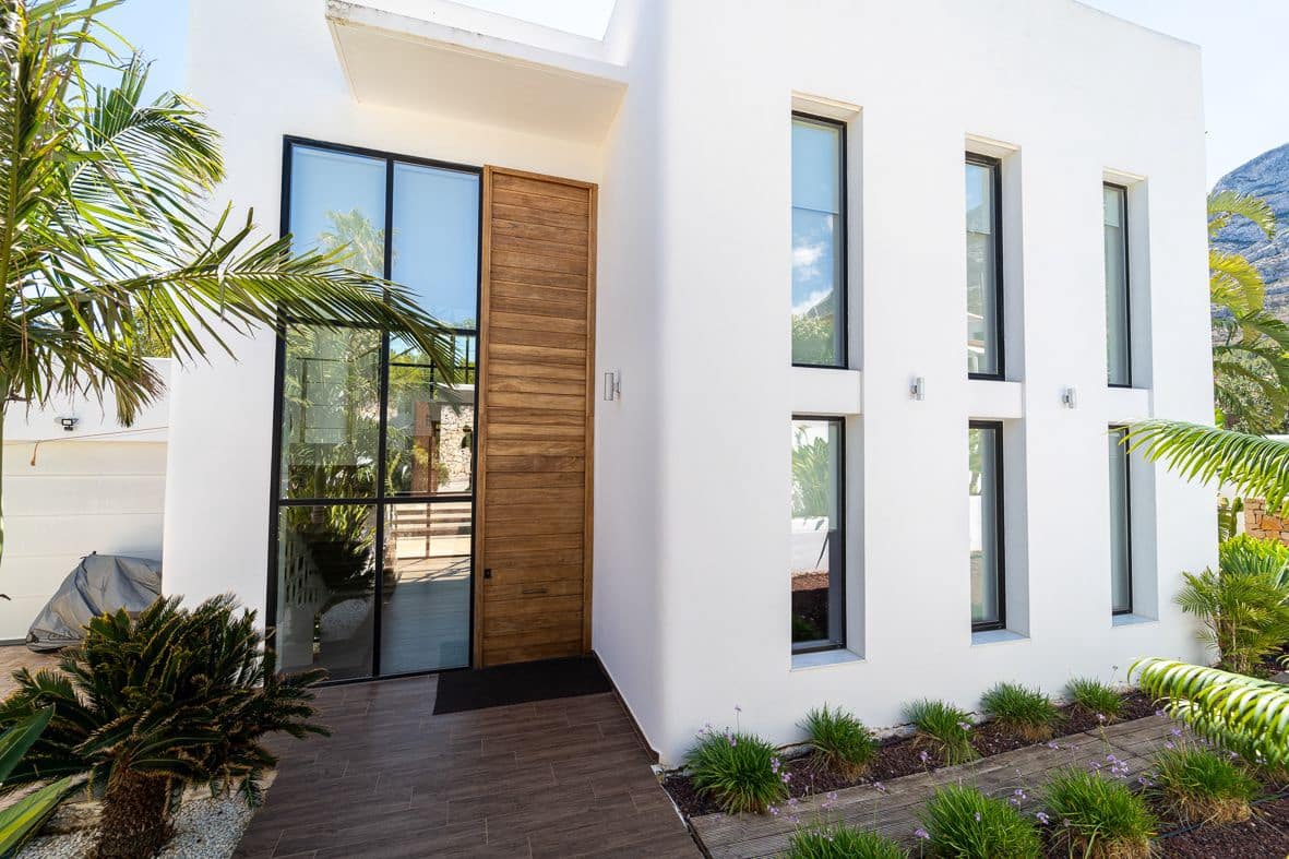 Chalet de 4 habitaciones en Dénia en venta con piscina garaje - 1.370.000 € (Ref: 9757559)