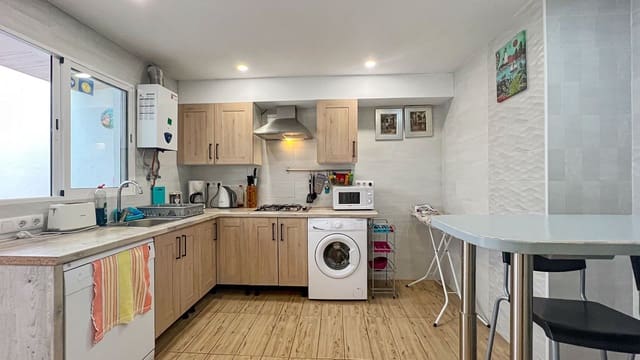 5 soveværelse Lejlighed til salg i Centro Urbano, Dénia - € 329.000 (Ref: 9757561)