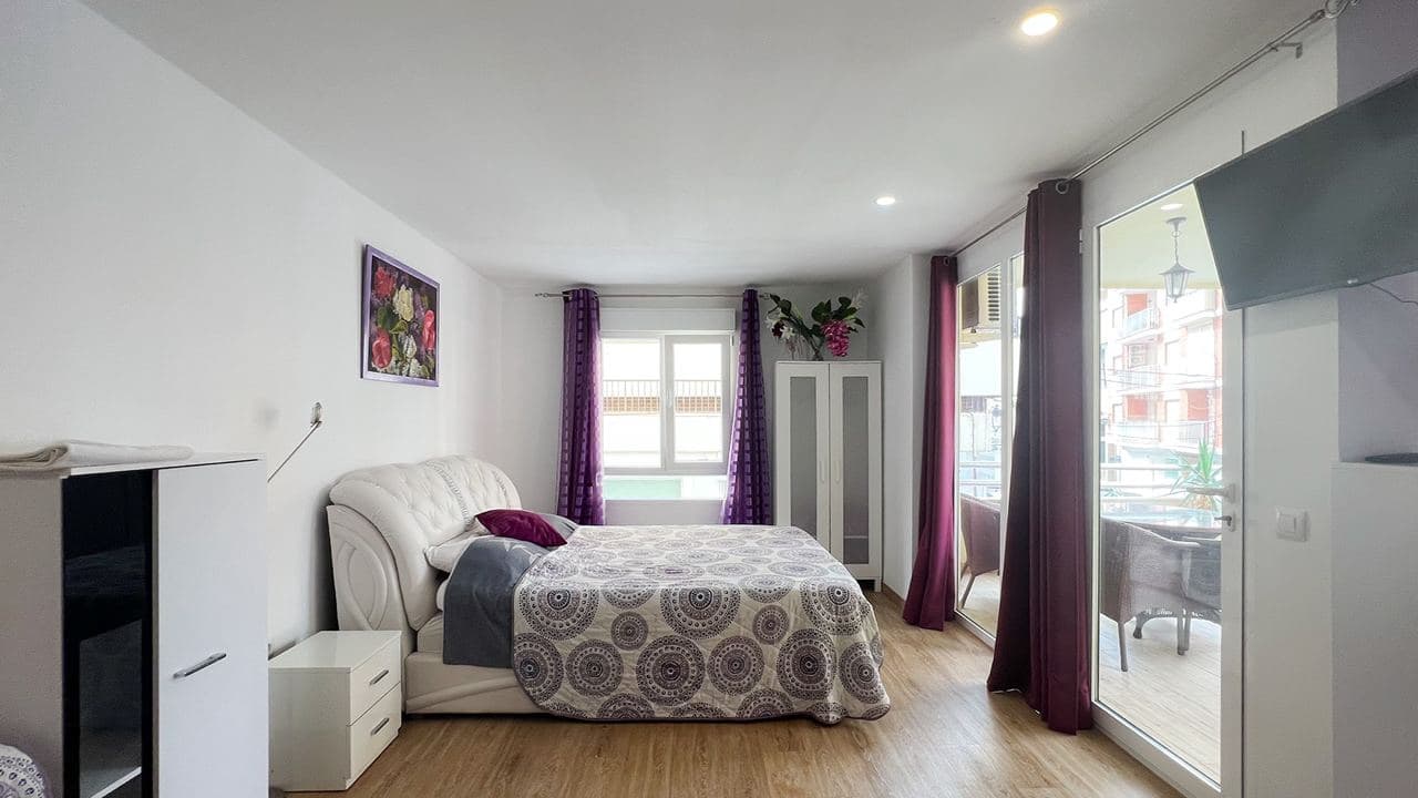 5 soveværelse Lejlighed til salg i Denia - € 329.000 (Ref: 9757561)