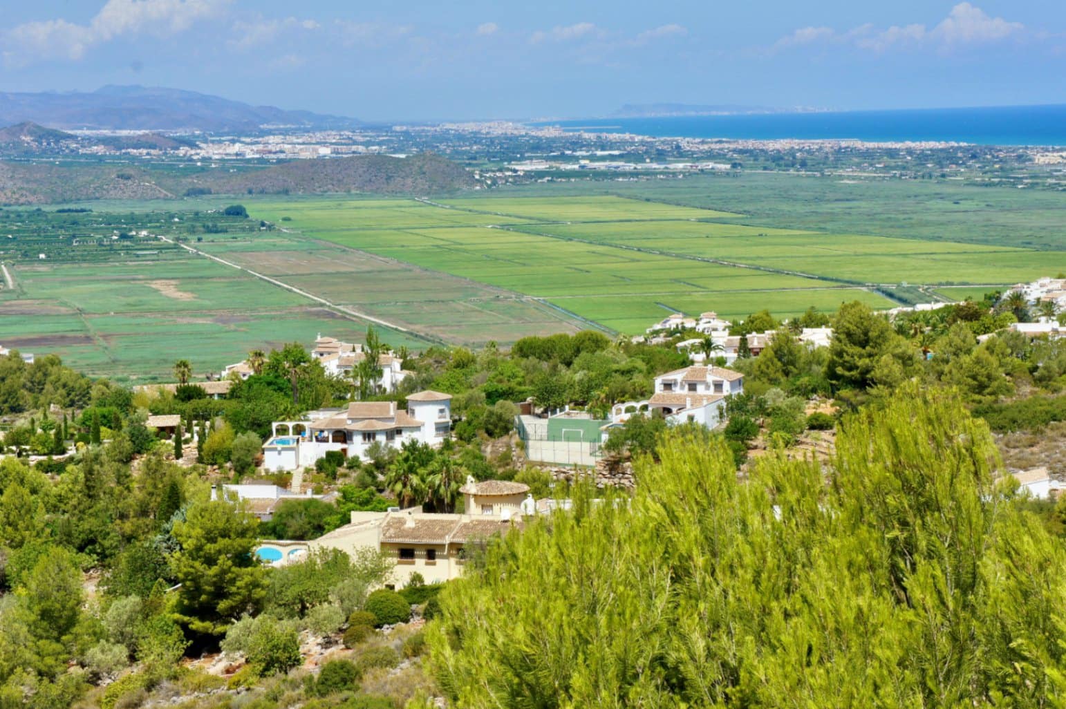 3 bedroom Villa for sale in Rafol de Almunia with pool garage - € 495,000 (Ref: 9924903)