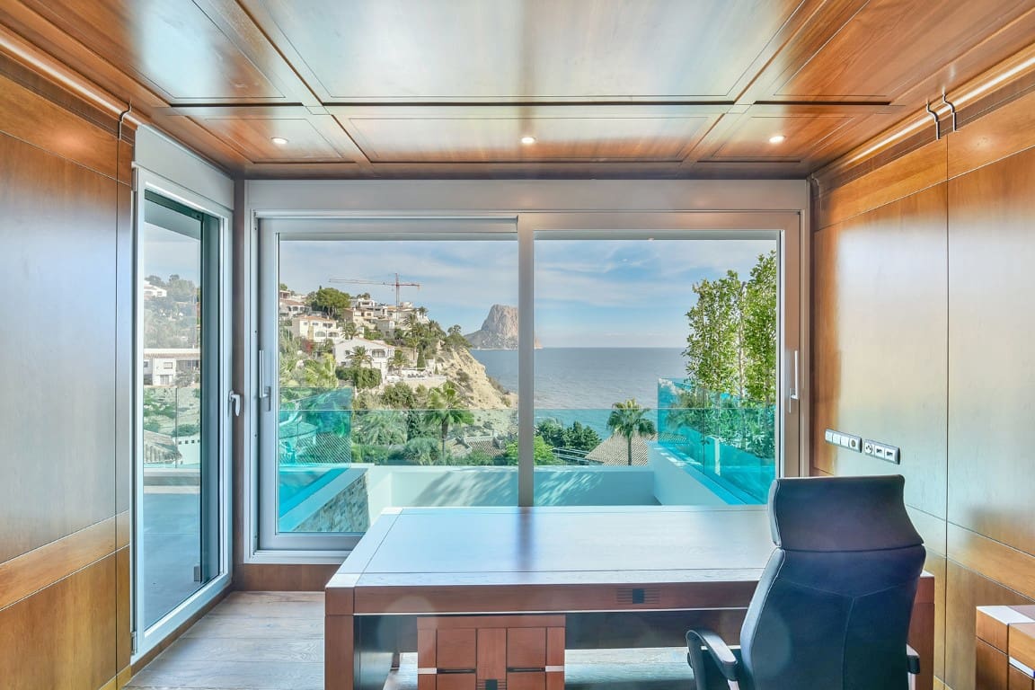 3 soveværelse Villa til salg i Calpe / Calp med swimmingpool - € 3.200.000 (Ref: 5860028)