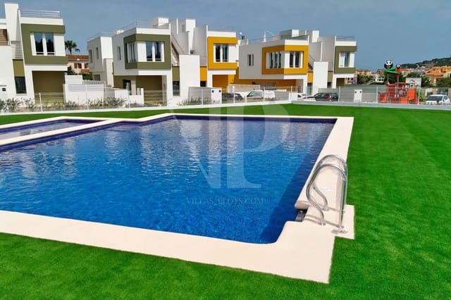 3 soveværelse Byhus til salg i El Montgó, Dénia med swimmingpool - € 431.000 (Ref: 5860102)