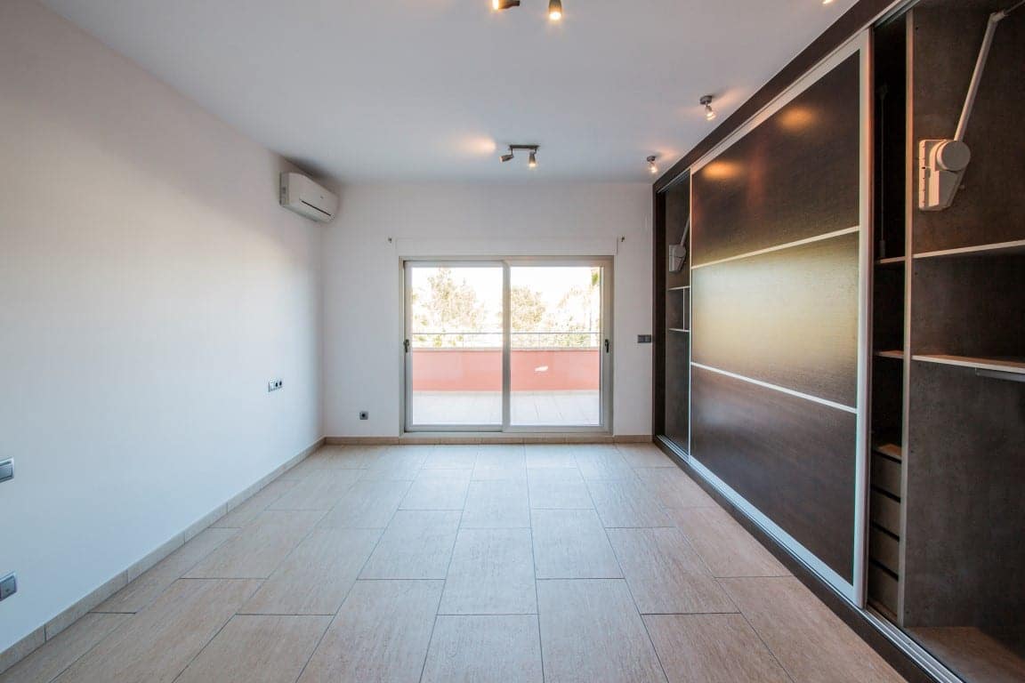 4 sypialnia Willa na sprzedaż w Javea / Xabia z basenem - 1 215 000 € (Ref: 5860172)