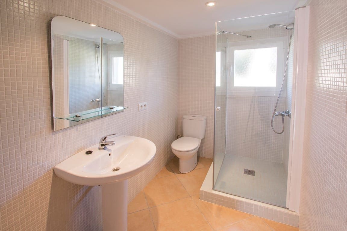 4 sypialnia Willa na sprzedaż w Javea / Xabia z basenem - 1 215 000 € (Ref: 5860172)