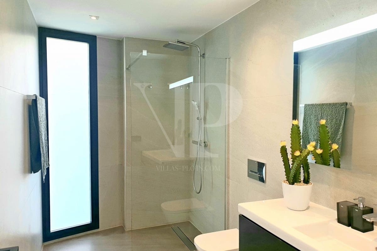 3 bedroom Villa for sale in Javea / Xabia with pool - € 1,620,000 (Ref: 5860189)