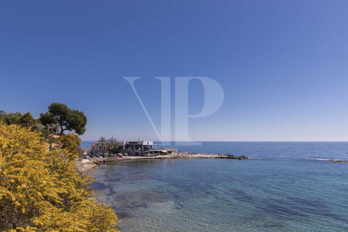 4 bedroom Villa for sale in Benissa with pool - € 2,199,994 (Ref: 7729253)