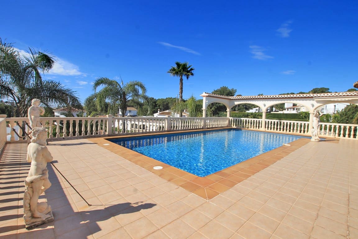 4 quarto Moradia para venda em Javea / Xabia com piscina - 1 300 000 € (Ref: 8260258)