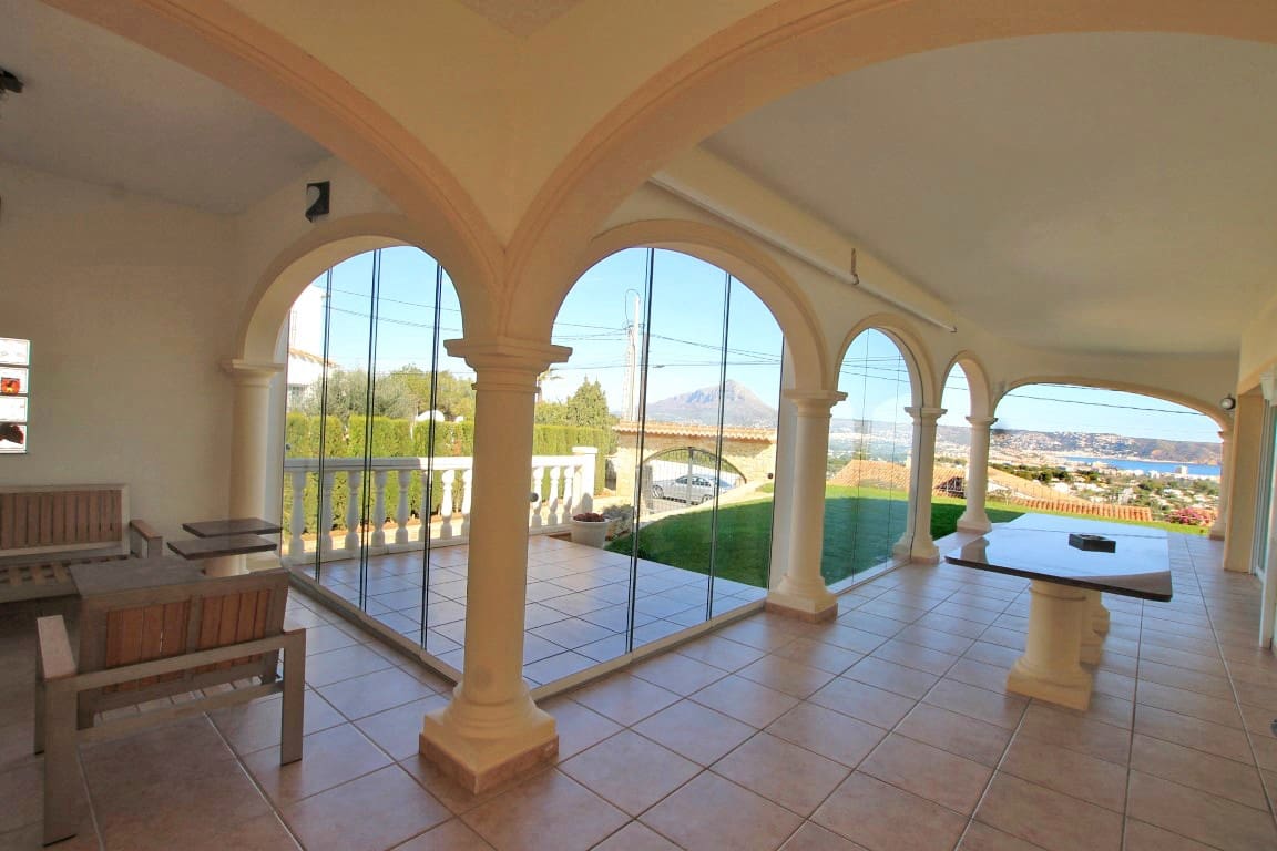 4 quarto Moradia para venda em Javea / Xabia com piscina - 1 300 000 € (Ref: 8260258)