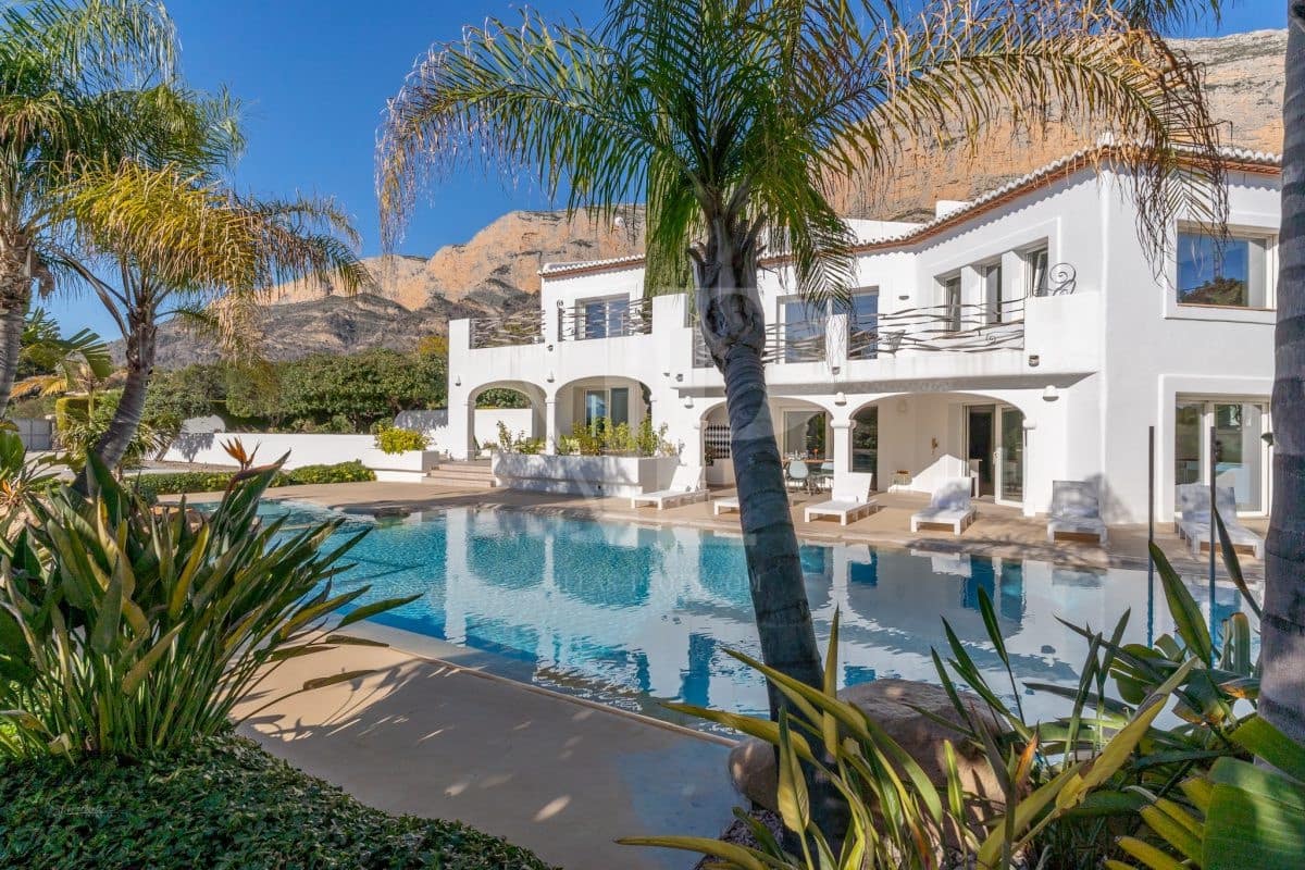 5 soveværelse Villa til salg i Javea / Xabia med swimmingpool - € 1.695.000 (Ref: 8771040)