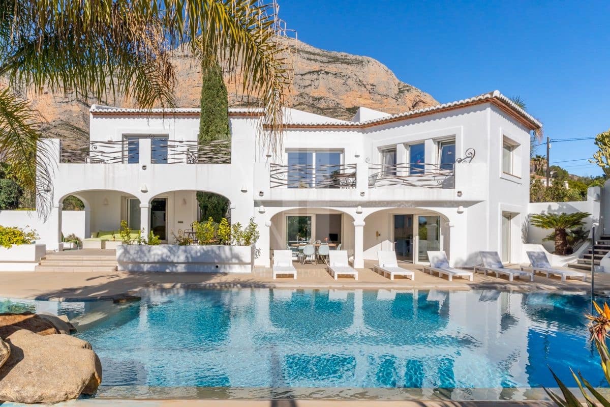 5 soveværelse Villa til salg i Javea / Xabia med swimmingpool - € 1.695.000 (Ref: 8771040)
