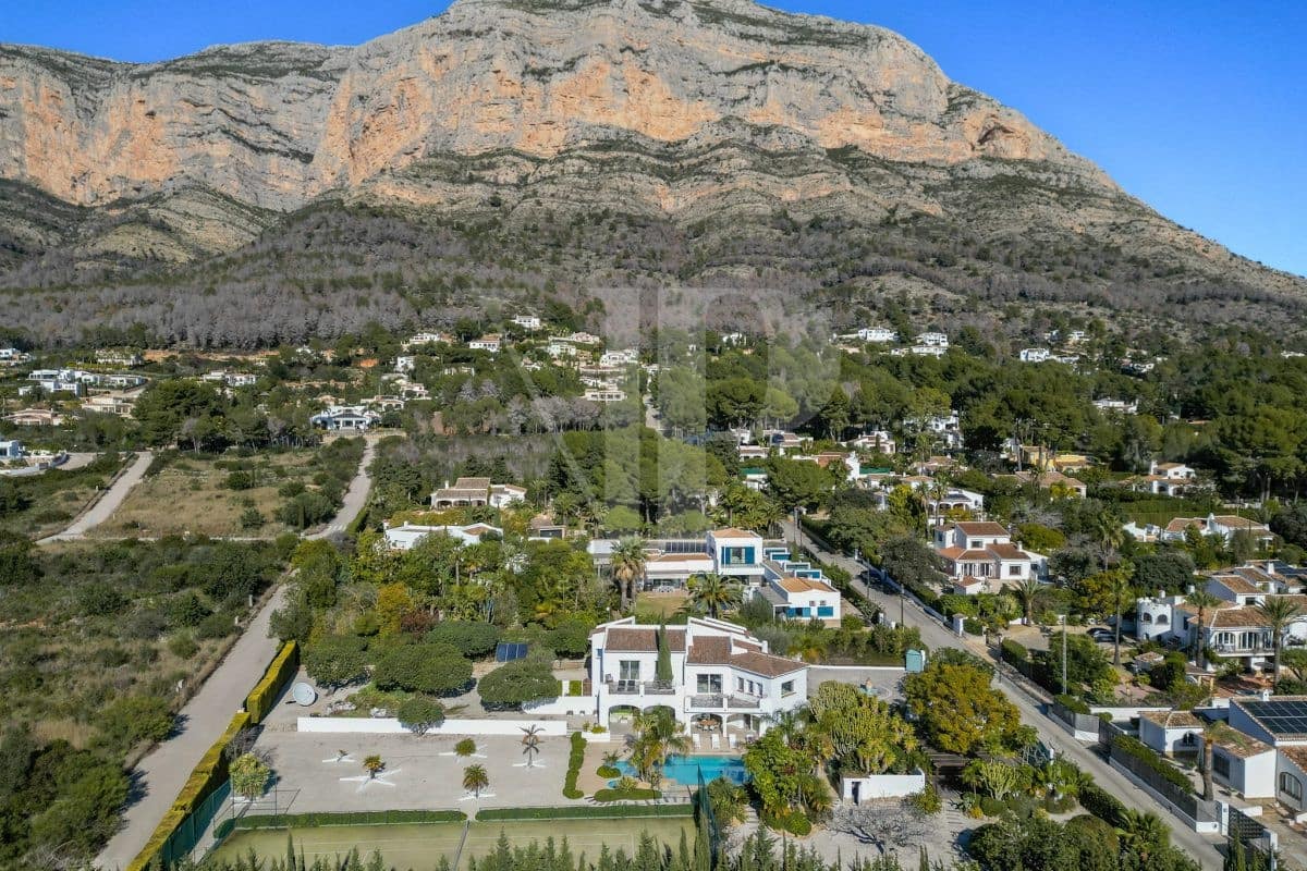 5 soveværelse Villa til salg i Javea / Xabia med swimmingpool - € 1.695.000 (Ref: 8771040)